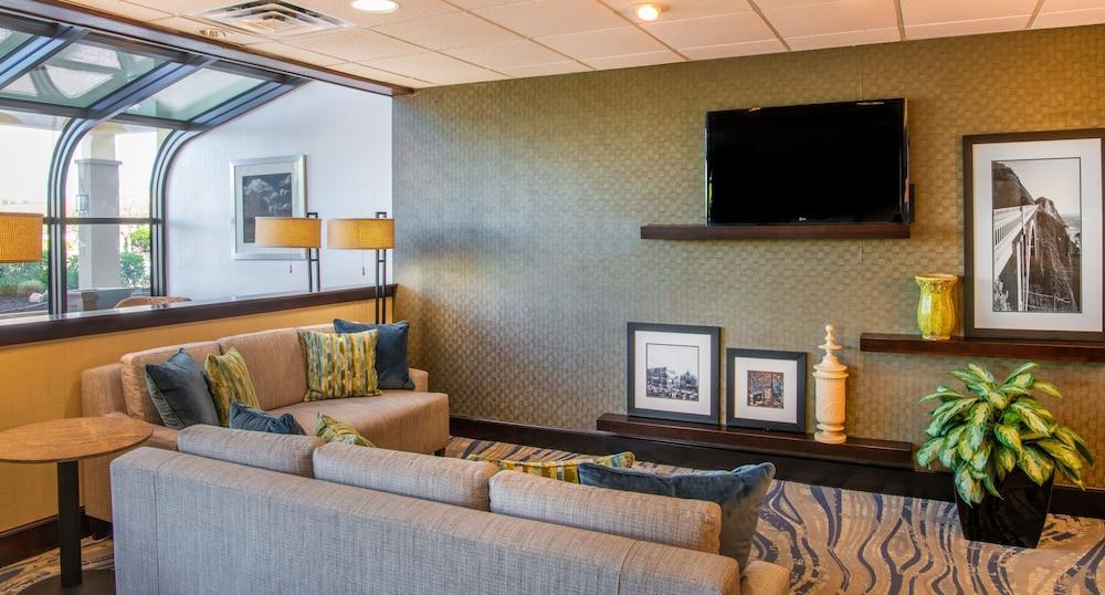 Hampton Inn Cleveland-Solon Exterior foto